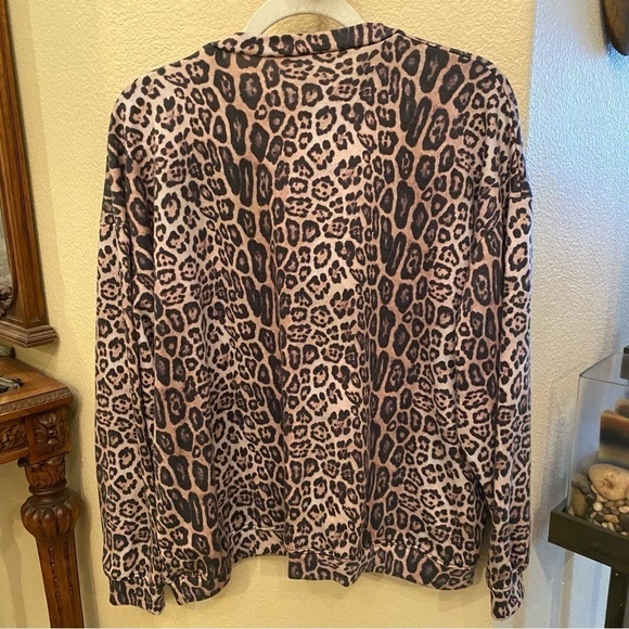 ONZIE Women Leopard Print Long Sleeve Top Size One Size - Picture 3 of 5